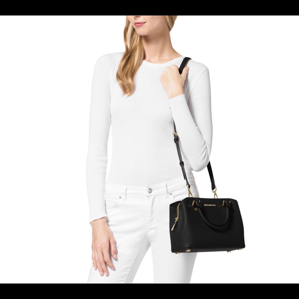Michael kors purse - Picture 2 of 2